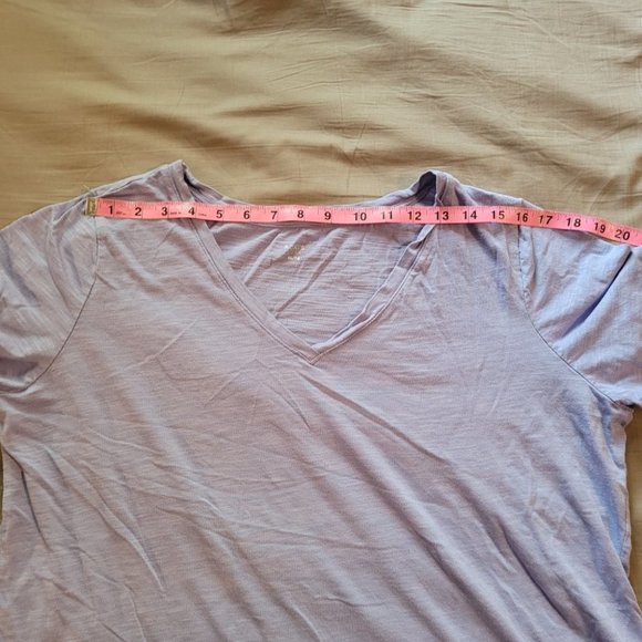 XL Ricki's Basic Purple V-Neck Tee - Picture 7 of 9